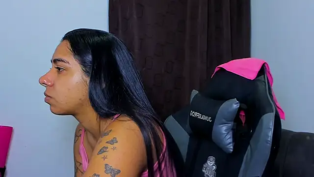 violet and myers online show from April 21, 2:56 pm