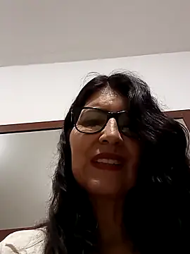 swity foster online show from October 18, 8:04 am