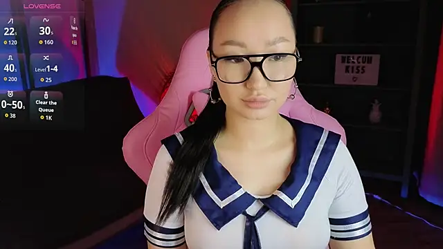 Mary Driden online show from November 16, 12:33 pm