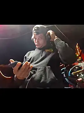 twistafatpipe online show from October 17, 5:54 am