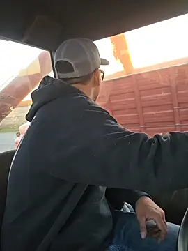 twistafatpipe online show from October 23, 10:52 pm