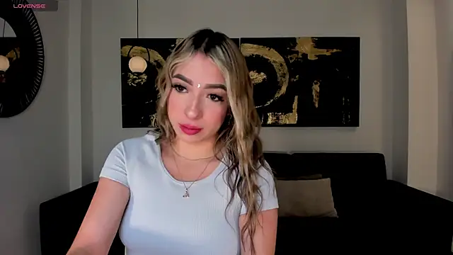 LizzCooper online show from November 8, 7:34 pm