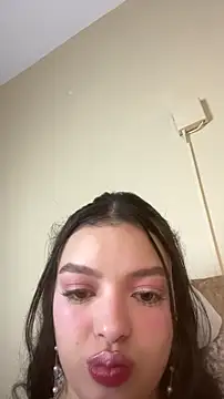 Snapshot of AriaHeavenss chatting on November 18, 12:16 am AriaHeavenss online show from November 18, 12:16 am