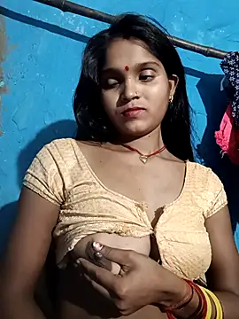 Snapshot of Harini_Gautam chatting on November 3, 6:53 pm Harini Gautam online show from November 3, 6:53 pm