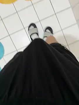 Snapshot of Dicksxd chatting on November 17, 6:03 pm Dicksxd online show from November 17, 6:03 pm