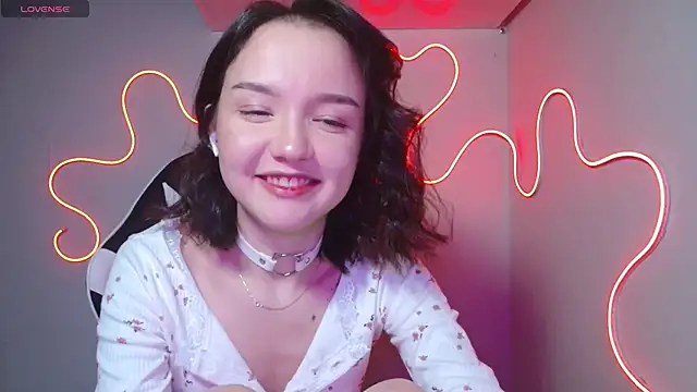 Snapshot of DemiWildcat chatting on October 3, 11:29 am DemiWildcat online show from October 3, 11:29 am
