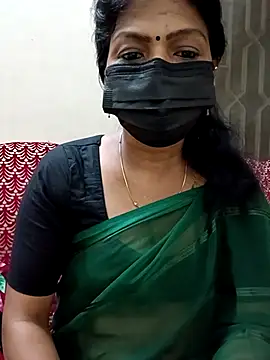 Snapshot of Rithya27 chatting on October 7, 6:27 pm Rithya27 online show from October 7, 6:27 pm