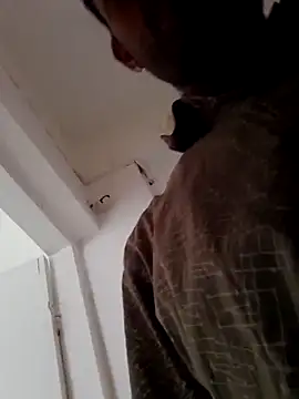 Snapshot of Sexy_men143 chatting on December 16, 9:36 am Sexy men143 online show from December 16, 9:36 am