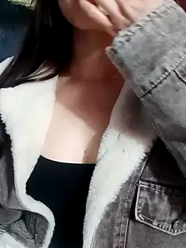 Snapshot of BeMeo003 chatting on December 16, 7:02 am BeMeo003 online show from December 16, 7:02 am