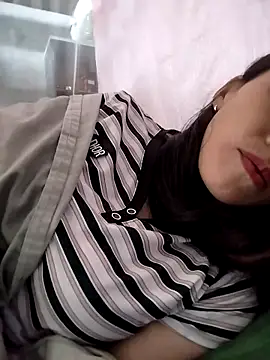 Snapshot of Sinejdk3 chatting on October 28, 1:20 am Sinejdk3 online show from October 28, 1:20 am