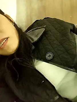 Snapshot of Sinejdk3 chatting on October 29, 1:35 pm Sinejdk3 online show from October 29, 1:35 pm