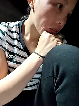 Snapshot of Sinejdk3 chatting on November 9, 3:05 am Sinejdk3 online show from November 9, 3:05 am