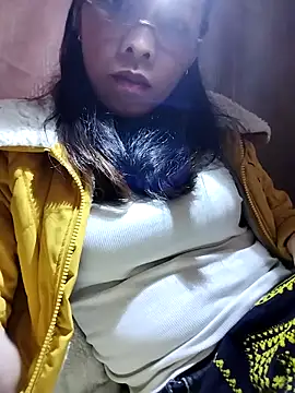 Snapshot of Sinejdk3 chatting on November 10, 7:29 am Sinejdk3 online show from November 10, 7:29 am