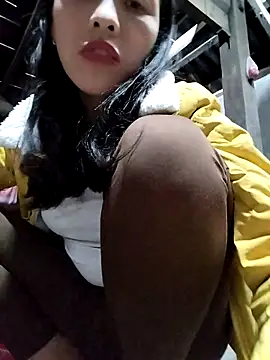 Snapshot of Sinejdk3 chatting on November 17, 12:38 am Sinejdk3 online show from November 17, 12:38 am