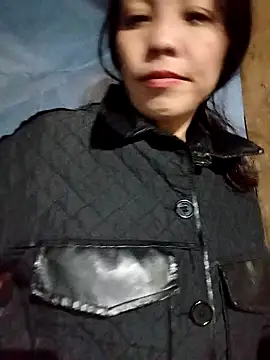 Snapshot of Sinejdk3 chatting on November 23, 10:59 am Sinejdk3 online show from November 23, 10:59 am