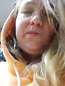 Kiss Eva online show from January 24, 8:23 am