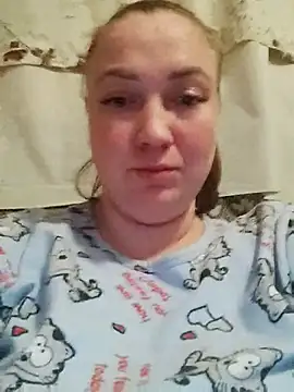 Kiss Eva online show from February 22, 7:36 pm