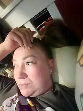 Kiss Eva online show from March 17, 8:01 pm