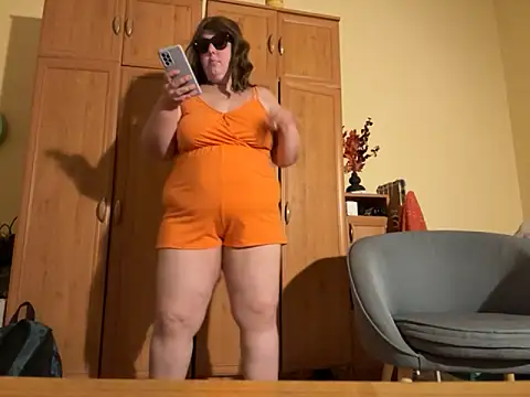 Snapshot of CherryLace04 chatting on September 23, 7:39 pm CherryLace04 online show from September 23, 7:39 pm