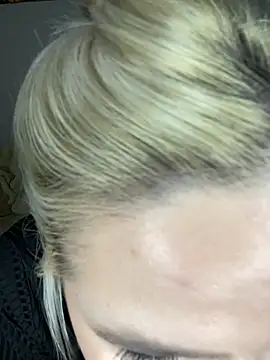 April Purr online show from January 10, 6:20 pm