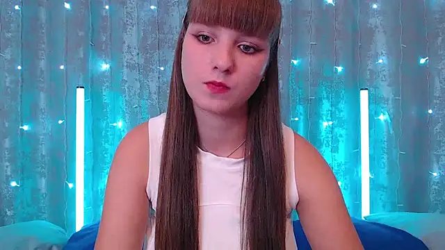 Snapshot of Leonaalove chatting on October 4, 1:58 am Leonaalove online show from October 4, 1:58 am