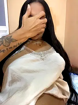 Snapshot of Luna025 chatting on October 23, 6:13 am Luna025 online show from October 23, 6:13 am