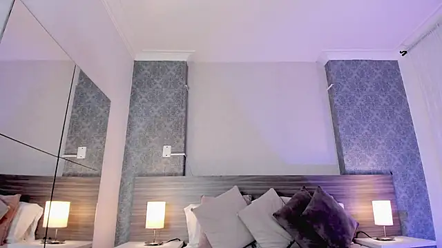 MiilaBlake online show from November 13, 8:08 pm