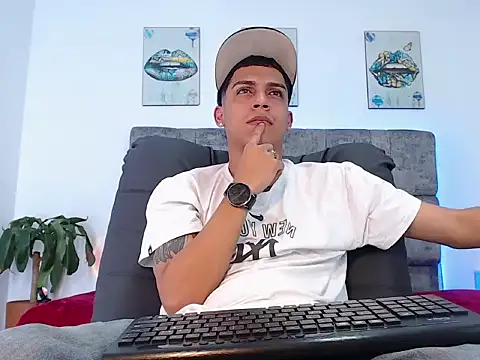 david santos16 online show from September 24, 11:41 pm