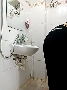 sulove xx online show from April 18, 1:48 pm