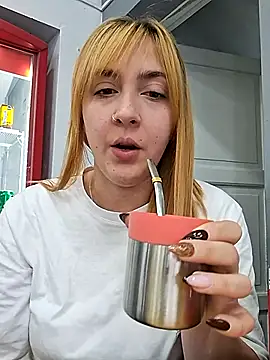 Snapshot of ayebran chatting on September 8, 8:41 pm ayebran online show from September 8, 8:41 pm