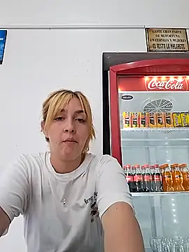 Snapshot of ayebran chatting on September 15, 7:58 pm ayebran online show from September 15, 7:58 pm