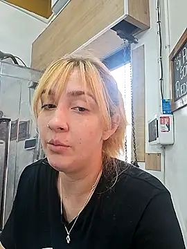 Snapshot of ayebran chatting on September 19, 4:07 pm ayebran online show from September 19, 4:07 pm