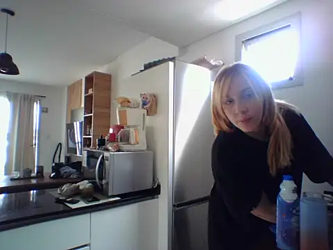 Snapshot of ayebran chatting on October 6, 1:41 pm ayebran online show from October 6, 1:41 pm