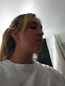 Snapshot of ayebran chatting on October 20, 9:04 pm ayebran online show from October 20, 9:04 pm