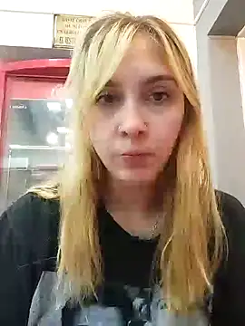 Snapshot of ayebran chatting on October 24, 9:22 pm ayebran online show from October 24, 9:22 pm