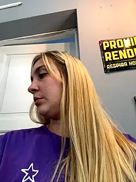 Snapshot of ayebran chatting on November 28, 8:44 pm ayebran online show from November 28, 8:44 pm