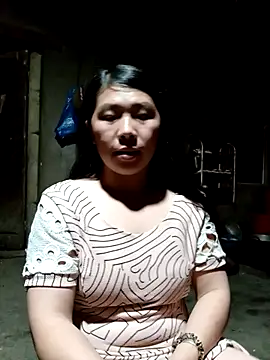 quynhkoolbae online show from October 10, 1:10 pm