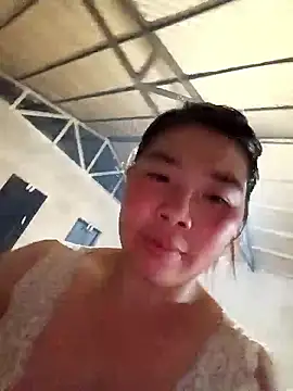 quynhkoolbae online show from January 18, 1:37 pm