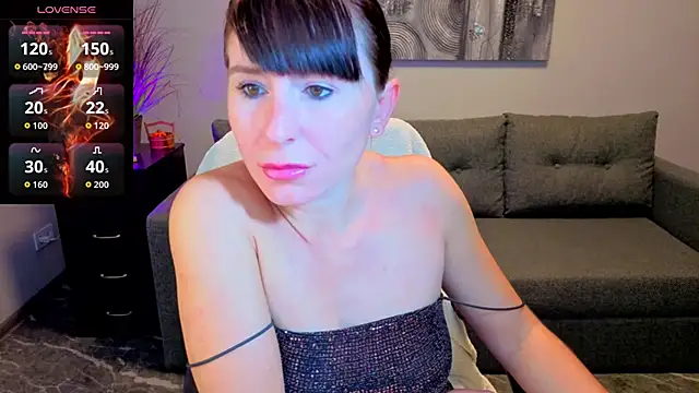 Snapshot of Betty_Jone chatting on November 16, 6:30 am Betty Jone online show from November 16, 6:30 am