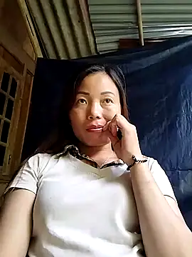 Snapshot of Annaacutee chatting on September 18, 5:42 am Annaacutee online show from September 18, 5:42 am