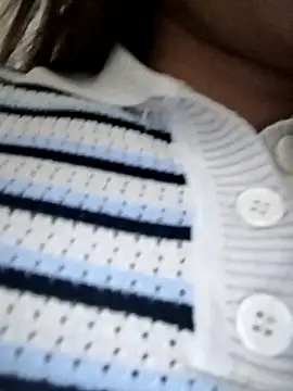 Snapshot of Annaacutee chatting on October 18, 1:12 pm Annaacutee online show from October 18, 1:12 pm