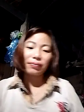 Snapshot of Annaacutee chatting on November 7, 10:32 pm Annaacutee online show from November 7, 10:32 pm