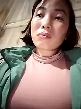 Snapshot of Annaacutee chatting on November 21, 1:21 pm Annaacutee online show from November 21, 1:21 pm