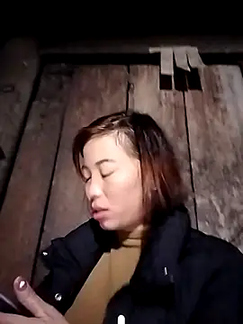 Snapshot of Annaacutee chatting on November 30, 10:03 pm Annaacutee online show from November 30, 10:03 pm