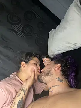 sofi and curlers669 online show from November 4, 3:05 am