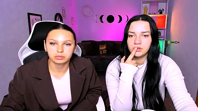 miss ella  online show from September 17, 12:07 pm