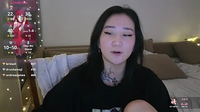 Snapshot of EvaDior13 chatting on November 8, 11:03 pm EvaDior13 online show from November 8, 11:03 pm