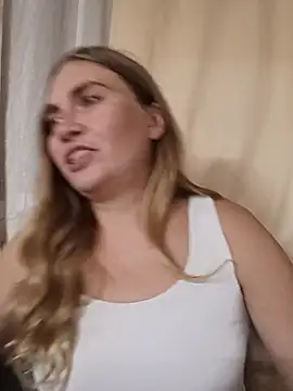 KisaVixen online show from September 11, 5:57 pm