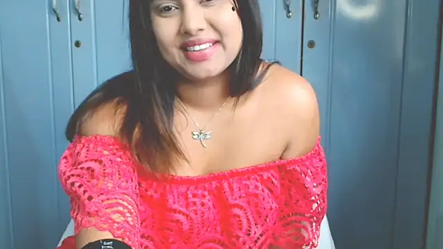 Snapshot of Indian_GlowingMiax chatting on September 22, 10:28 am Indian GlowingMiax online show from September 22, 10:28 am