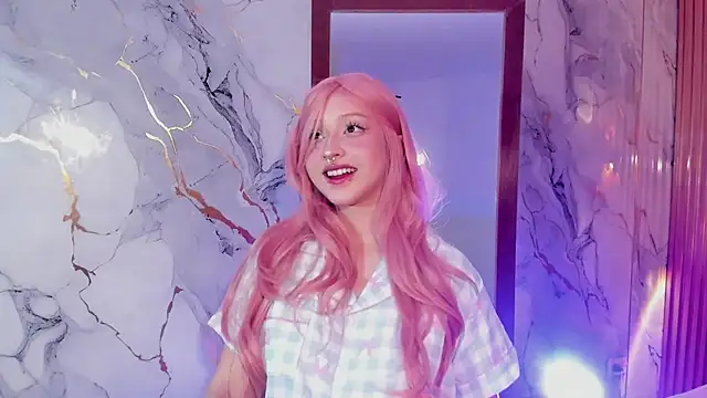 Snapshot of Suxan_White_ chatting on September 9, 12:26 pm Suxan White online show from September 9, 12:26 pm